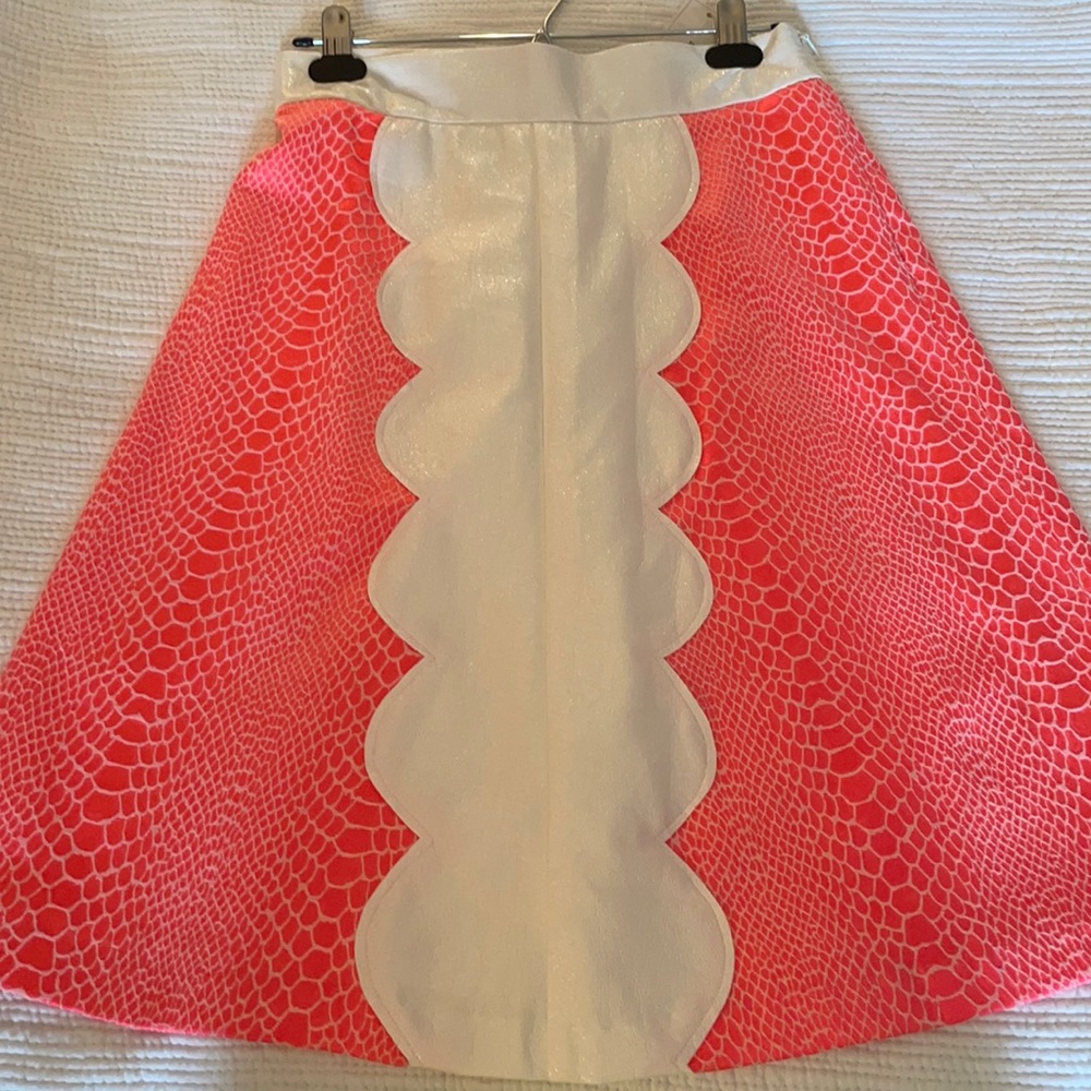 Funky midi skirt